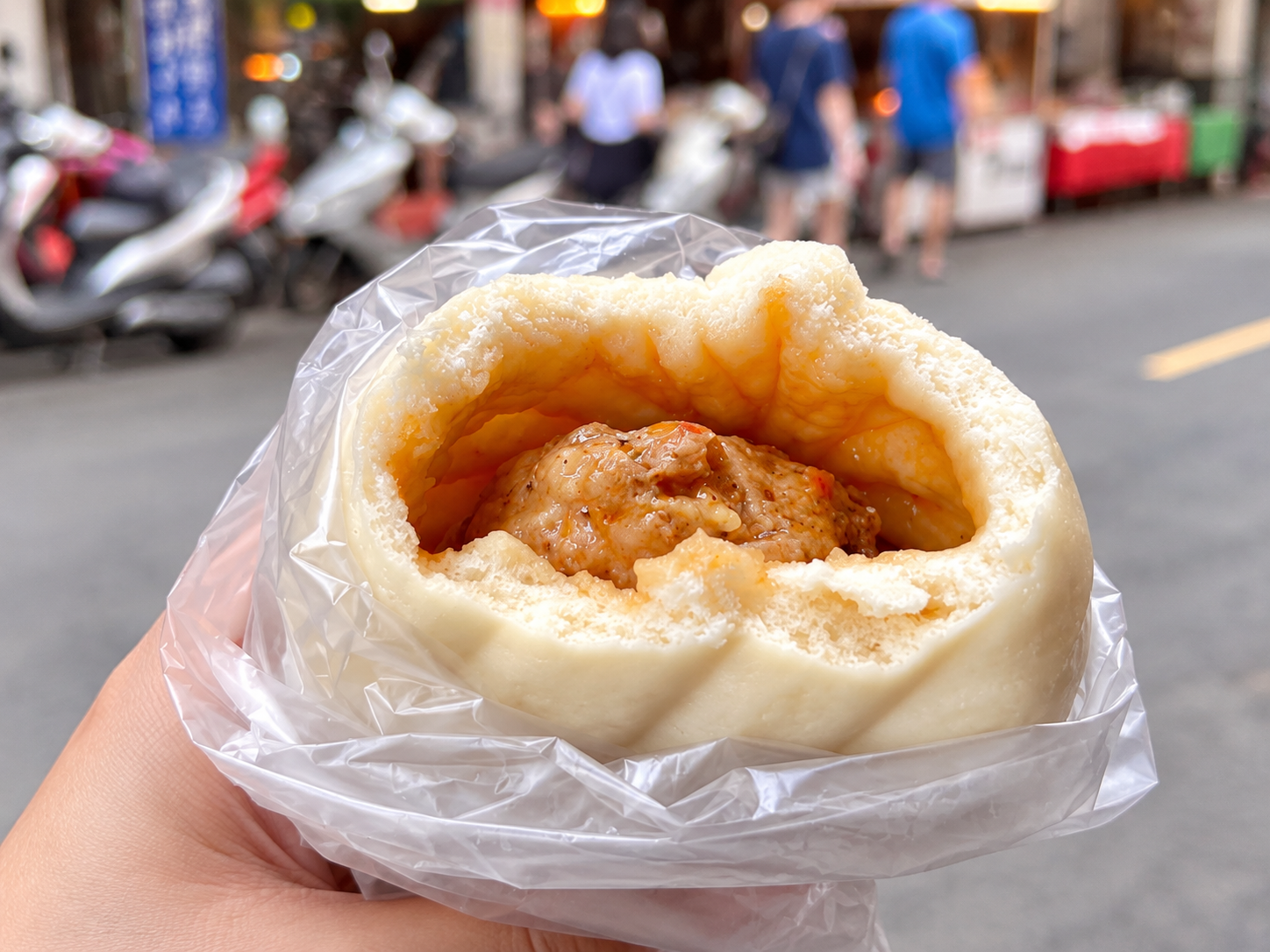 Bao Zhen Xian|Bao in Huajiang Evening Market