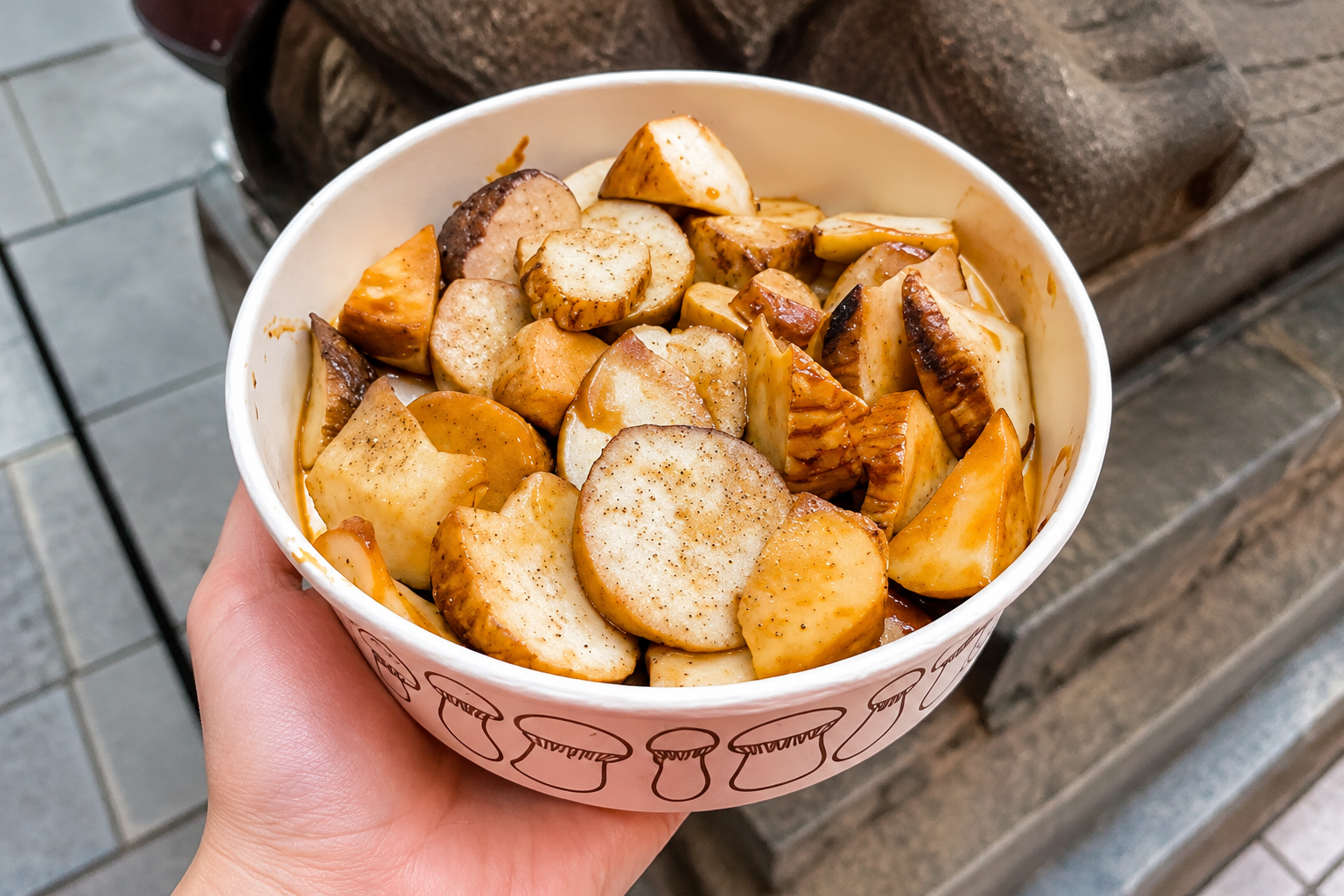 Grilled King Oyster Mushrooms|Grilled King Oyster Mushrooms in Shilin Night Market in Shilin Night Market